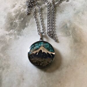 Lauren Spencer necklace‎